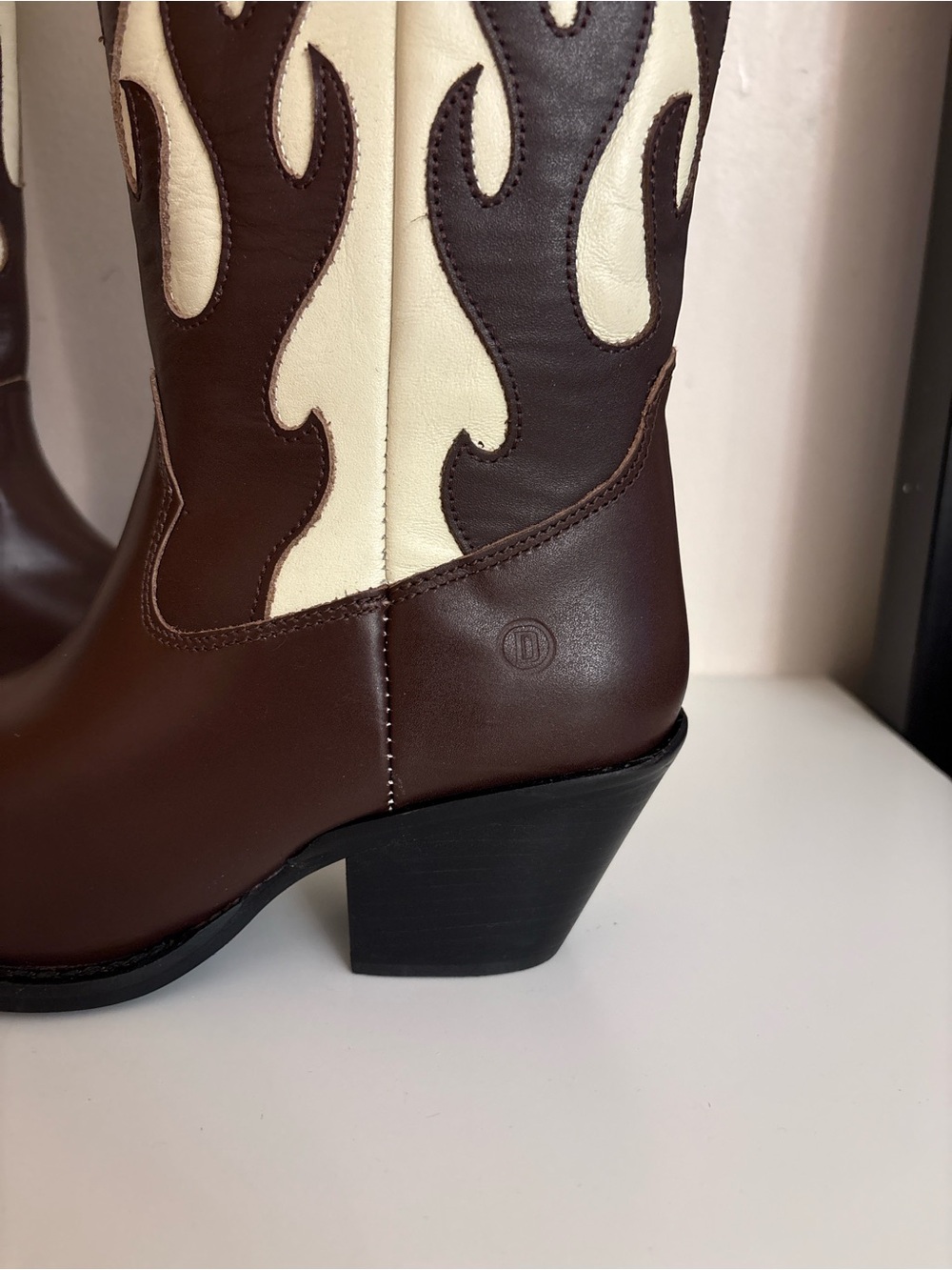 New Dingo Brown and Cream Western Knee-High Cowboy Boots 6 M - Picture 3 of 9